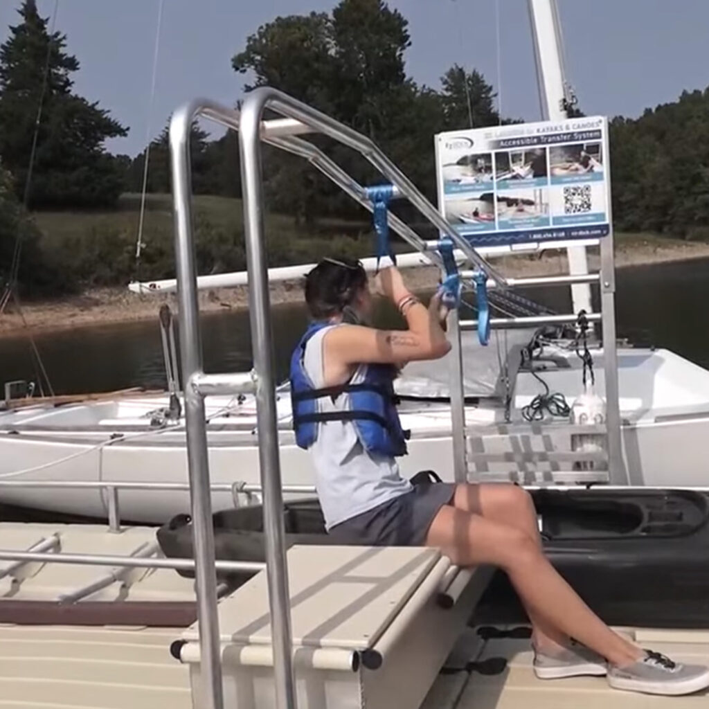 500895_ADA_OVHD_RAIL_2048x2048_InUse 500895_ADA_OVHD_RAIL_2048x2048_InUse